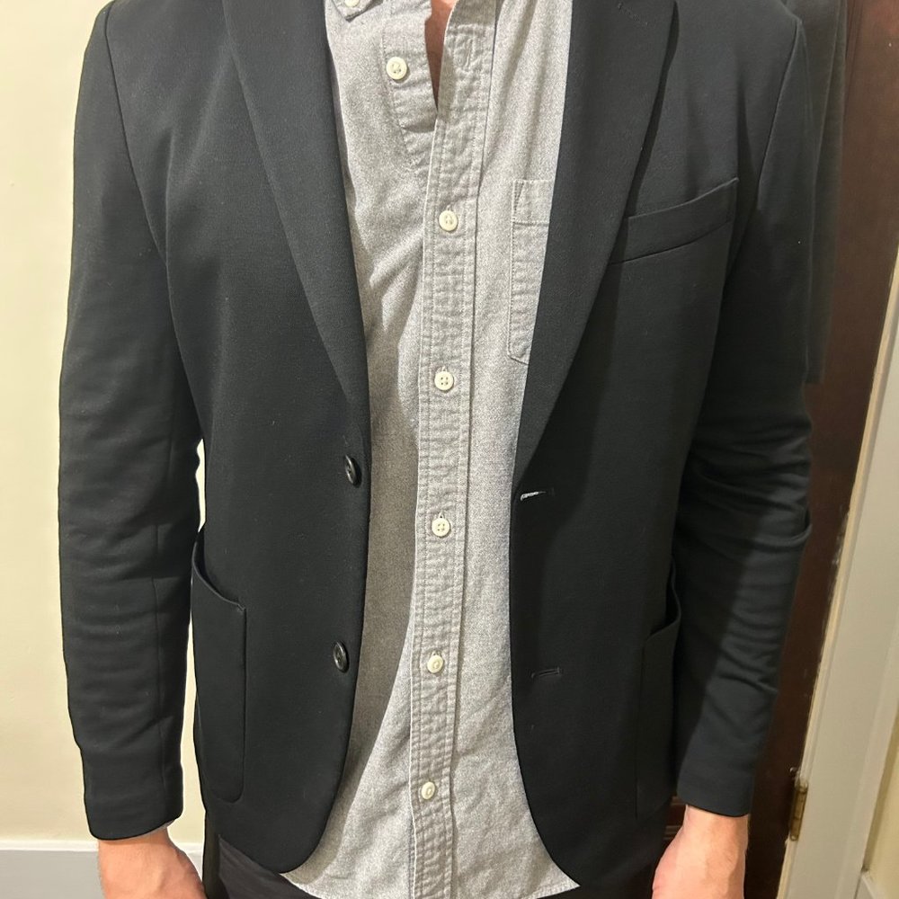 UNIQLO Black Comfort Blazer